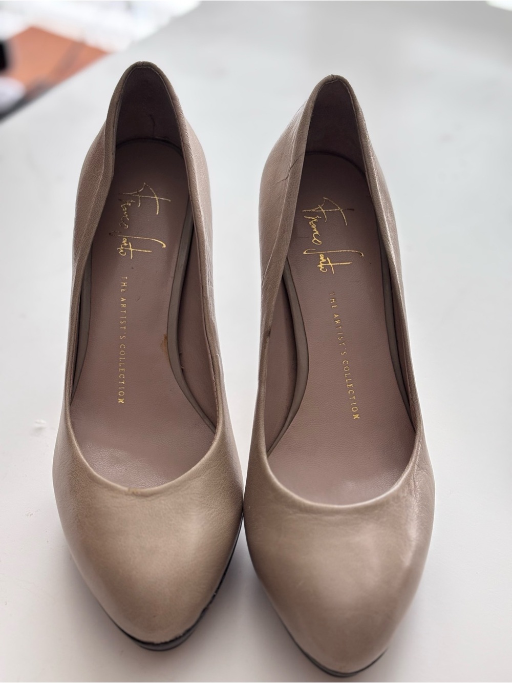 Franco Sarto Taupe Leather Heel Size 7M Read description
